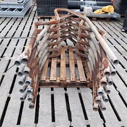 11 stk. brugte 2" sengebøjler længde: 2,20 m. Cc: 0,82 m. S508